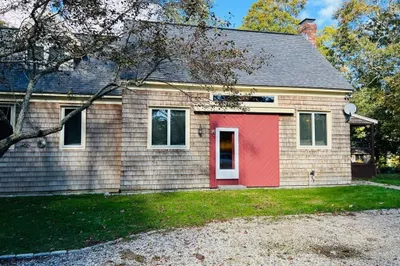 180 School St 1