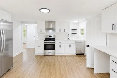 291 BroaDway #D