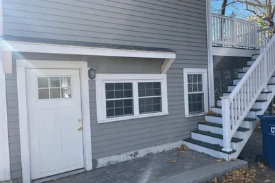31 Woodbine St #2