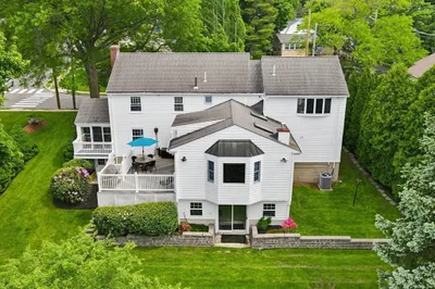 81 Brettwood Road 1