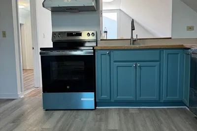 21 N Main St #2