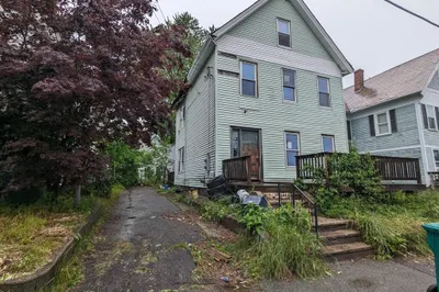 206 Highland Ave 1