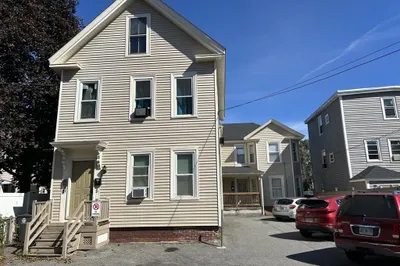 8-10 Victoria Court 1