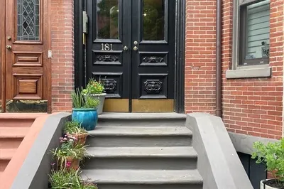 181 Warren Ave #3