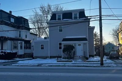 364 Main St 1