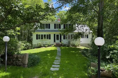 506 Woods Hole Road 1