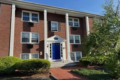 17 Sinai Circle #B9