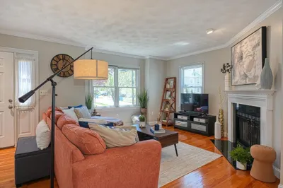 1 Oxford Cir #1