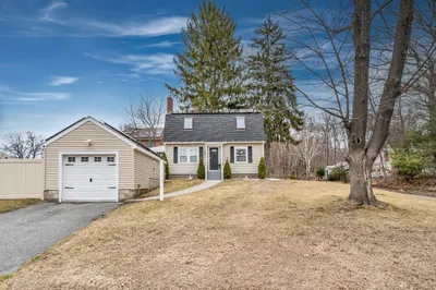 96 Lawton Ave 1