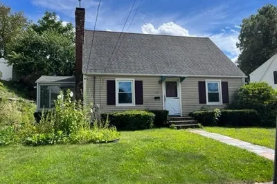 100 Kendrick Ave 1