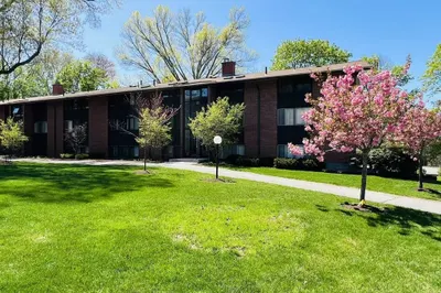 2 Longwood Drive #407 1