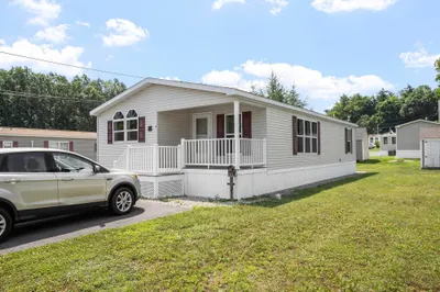 4 Asher Lane