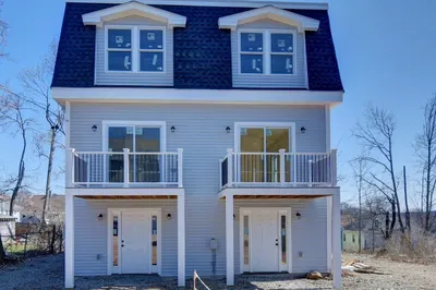 44 Prospect Hill St #B (Right) 1