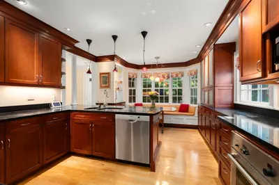 4 Hosmer Cir