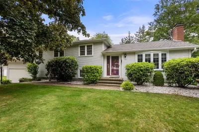 186 Meadowlark Dr