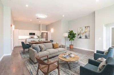 27 Bardwell St #4 1