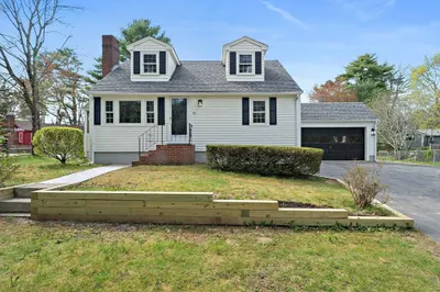 41 Wampatuck St
