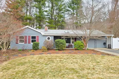 33 Pine Hill Rd