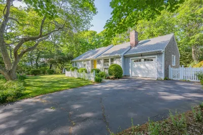 89 Cliff Pond Rd