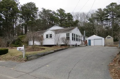 10 Scarlet Dr 1