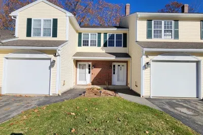 22 Village Way #22 1