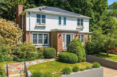 33 Pond Cir