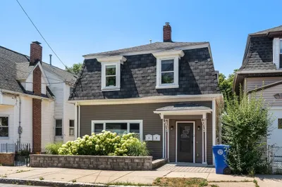 122 Franklin Ave #2