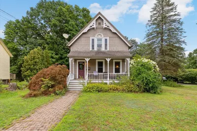 215 S Main St 1