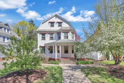 264 Sumner Ave