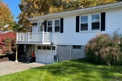 8 Grosvenor Street #1 1