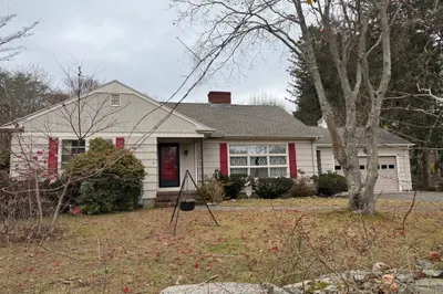 179 Rockland St 1