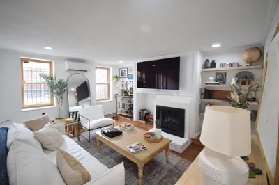 249 W Newton St #1