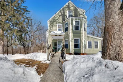8 Lincoln Ave 1