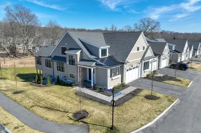 25 Callahan Drive #25
