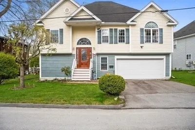 37 Dupuis Ave 1