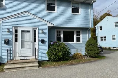9 Lowell #B