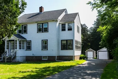 286 Fisher St 1