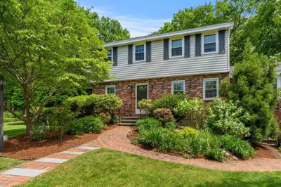 5 Hansen Ave