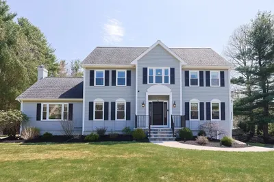 6 Sterling Drive 1