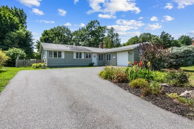 8 Colgate Rd