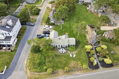 16 Chase Ave #16 1