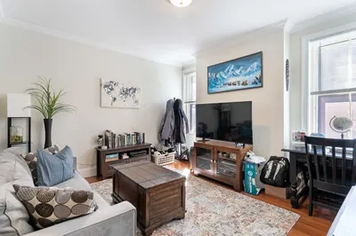 14 Gloucester St #4B