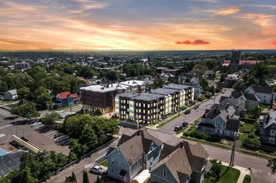 37 O'connor Ave #2L