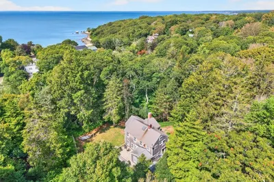 54 Whitman Rd
