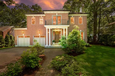 129 Rangeley Rd 1