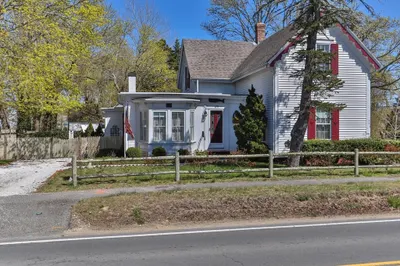 475 Sisson Rd 1