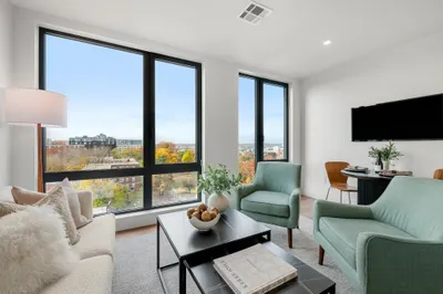 1515 Commonwealth Ave #504 1