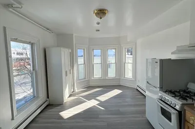 273 Newport Ave #7