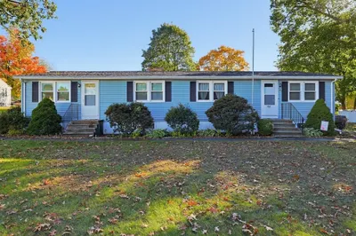 703 Pleasant St 1