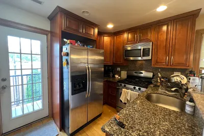 93 Gore St #2